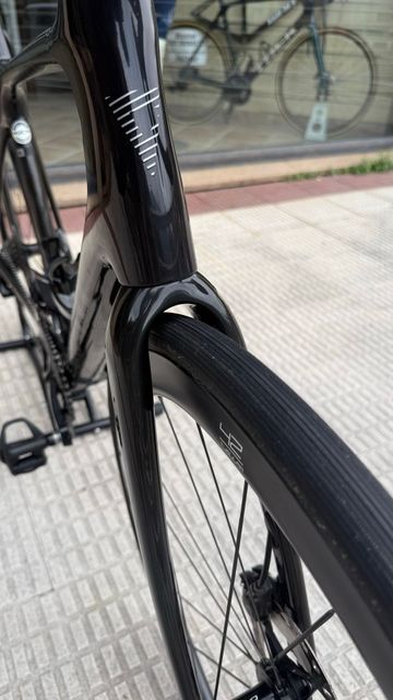 Tweedehands Giant Tcr Shimano Dura Ace Di2 2025 Road & Gravel — afbeelding 10 van 15