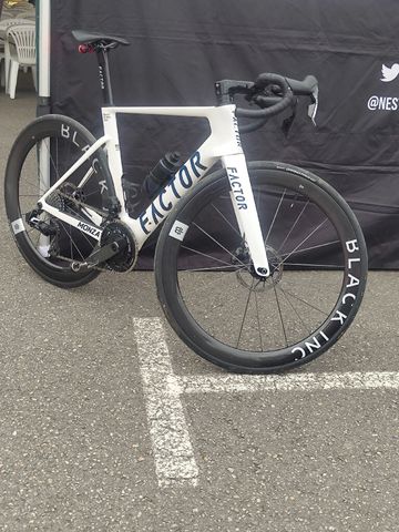 Gebrauchtes Factor MONZA Custom Frameset 2025 Road & Gravel, Weiß — Bild 2 von 3