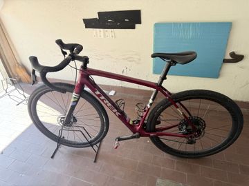 Used Trek Checkpoint SL 7 2020 2020 Road & Gravel, Red — image 1 of 34