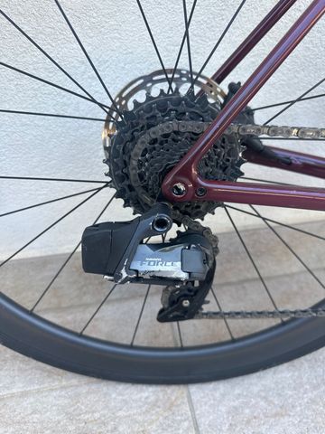 Used Specialized Aethos SRAM Force eTap AXS 2023 Road & Gravel, Red — image 4 of 14