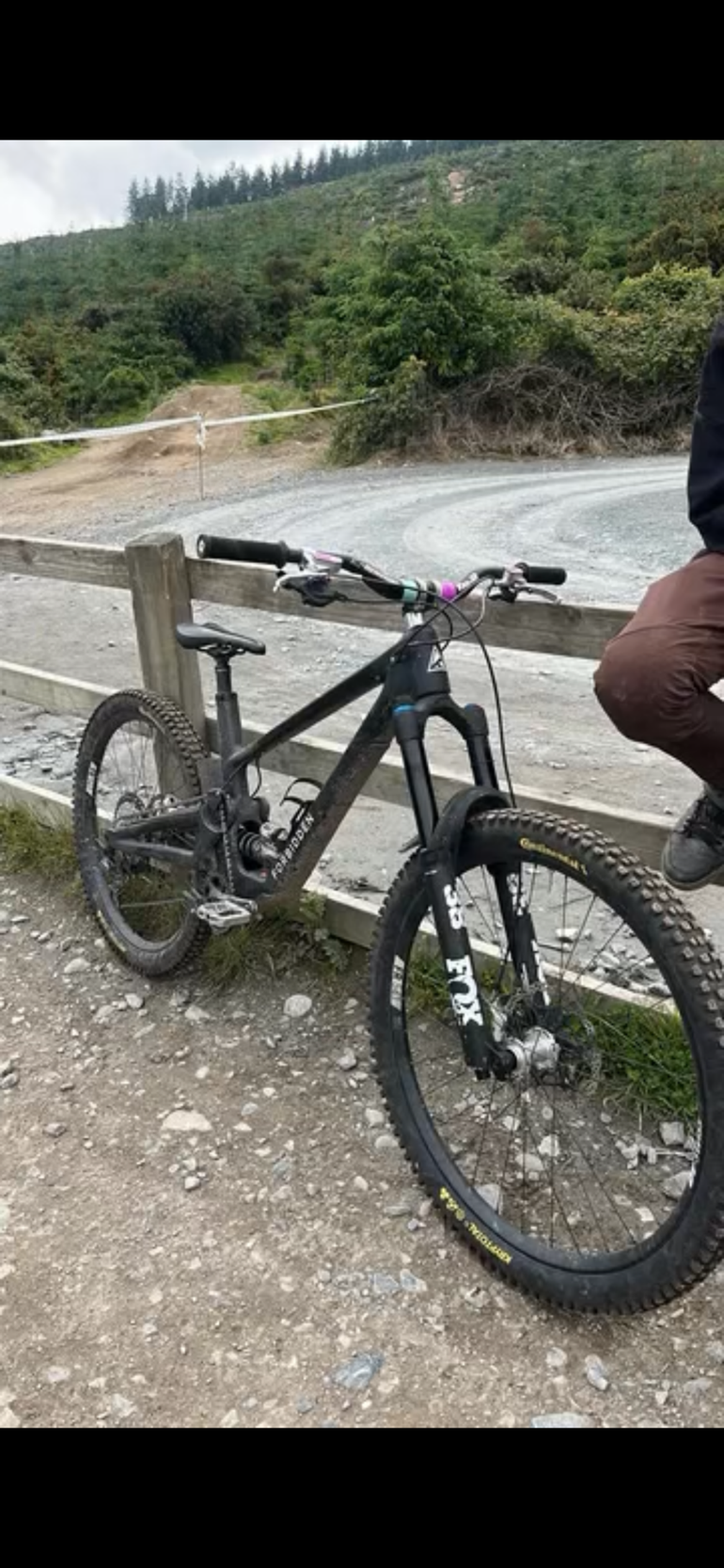 Used Forbidden Dreadnought Shimano Deore XT 2023 Mountainbike, Black — image 2 of 3