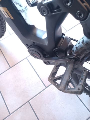 Whistle Custom SRAM Rival eTap AXS 2023 Mountainbike usato, Nero — immagine 7 di 12
