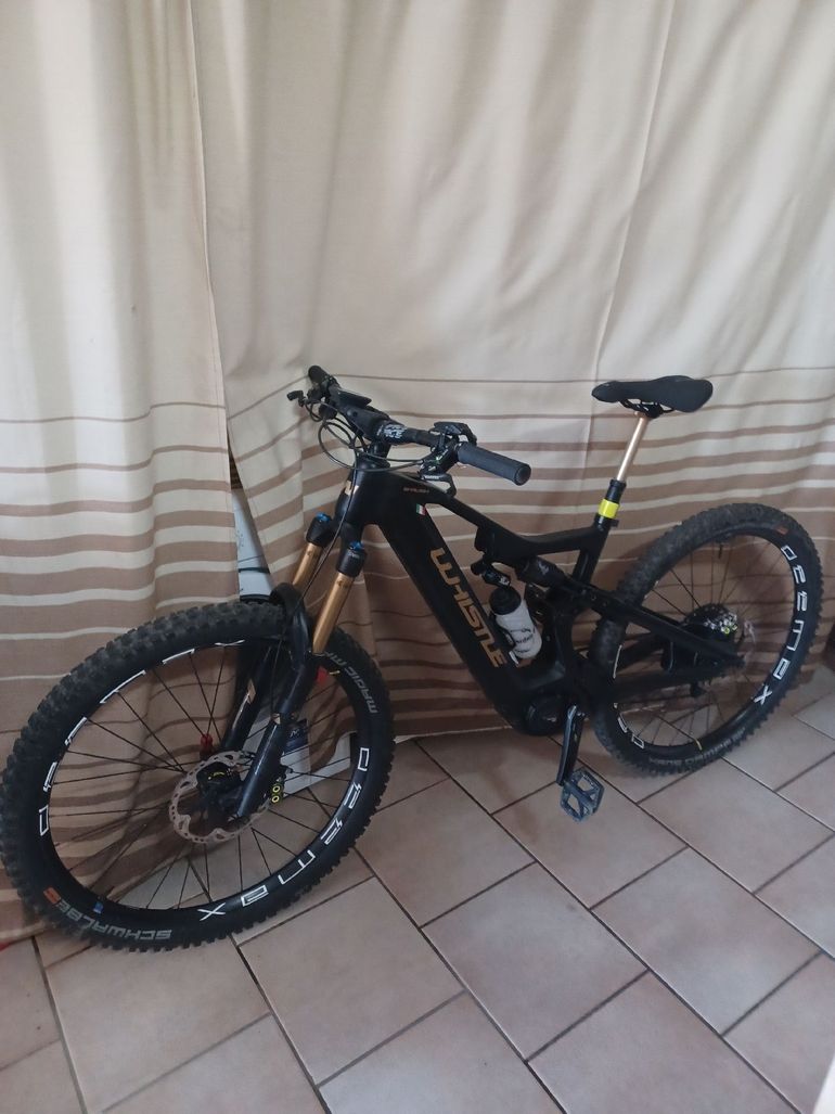 Whistle Custom SRAM Rival eTap AXS 2023 Mountainbike usato, Nero — immagine 9 di 12