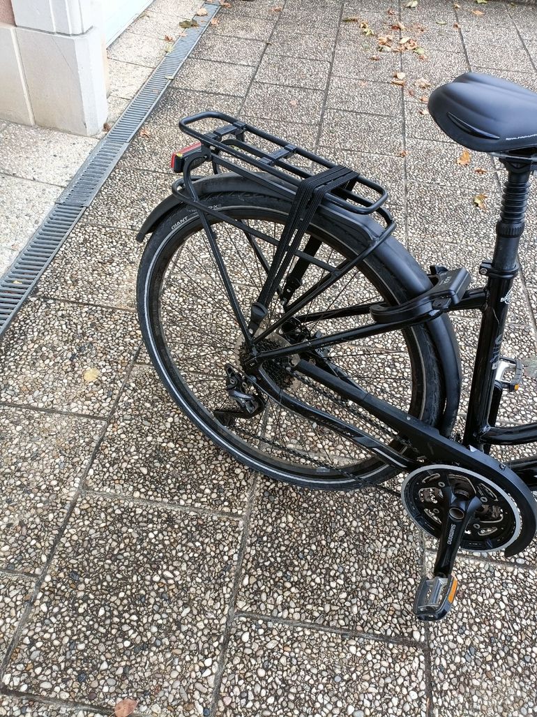 Used Giant Custom Shimano Deore XT 2023 Urban, Black — image 3 of 6