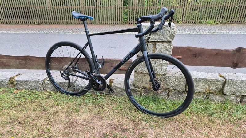 Käytetty CUBE ATTAIN GTC RACE 2020 2020 Road & Gravel