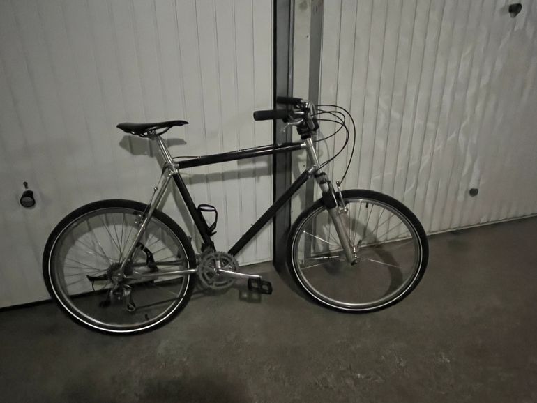 british eagles VTT 2000 Road & Gravel usato, Nero — immagine 1 di 14