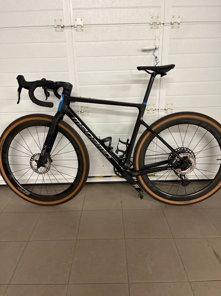 Used Megamo SILK 10 2024 2024 Road & Gravel, Black — image 2 of 3