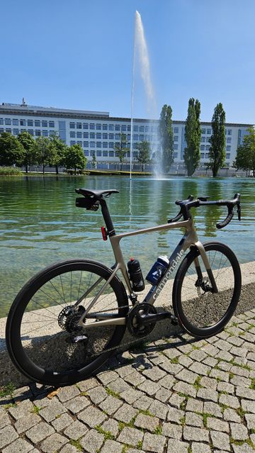 Gebrauchtes Cannondale SupersixEvo 2 2025 Road & Gravel, Hellgrau — Bild 2 von 3