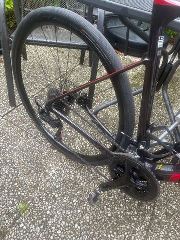 Used Giant Advanced 2 2024 Road & Gravel, Red — image 4 of 5