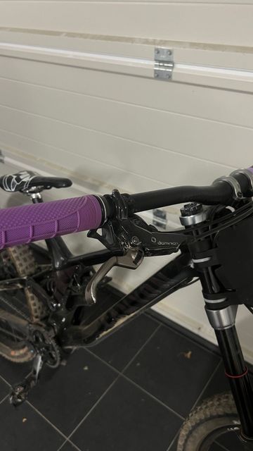 Used Canyon Sender SRAM Red eTap AXS 2019 Mountainbike, Black — image 3 of 6