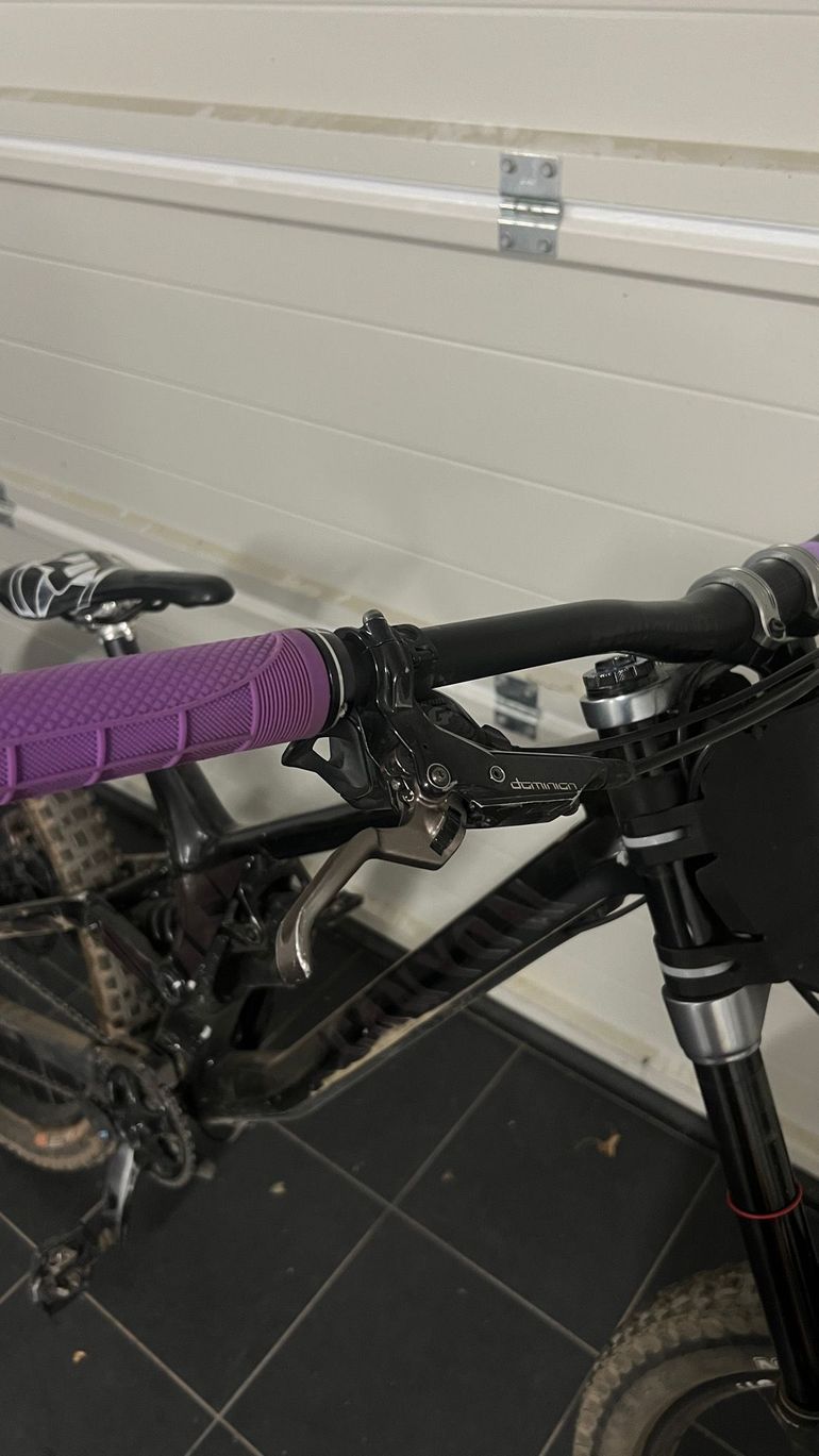 Used Canyon Sender SRAM Red eTap AXS 2019 Mountainbike, Black — image 3 of 6