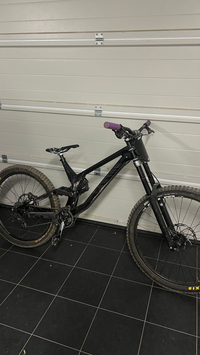Used Canyon Sender SRAM Red eTap AXS 2019 MTB