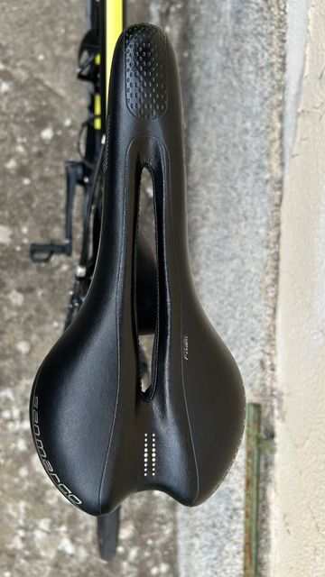Używany Bianchi Oltre XR.1 105 2016 2016 Road & Gravel — zdjęcie 3 z 11
