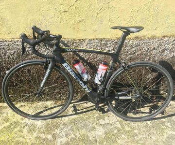 Bianchi Oltre XR.1 105 2016 2016 Road & Gravel usato, Nero — immagine 2 di 3