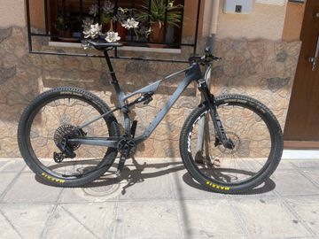 Megamo Track SRAM X0 Eagle AXS (T-Type) 2025 Mountainbike de segunda mano, Negro — imagen 1 de 5