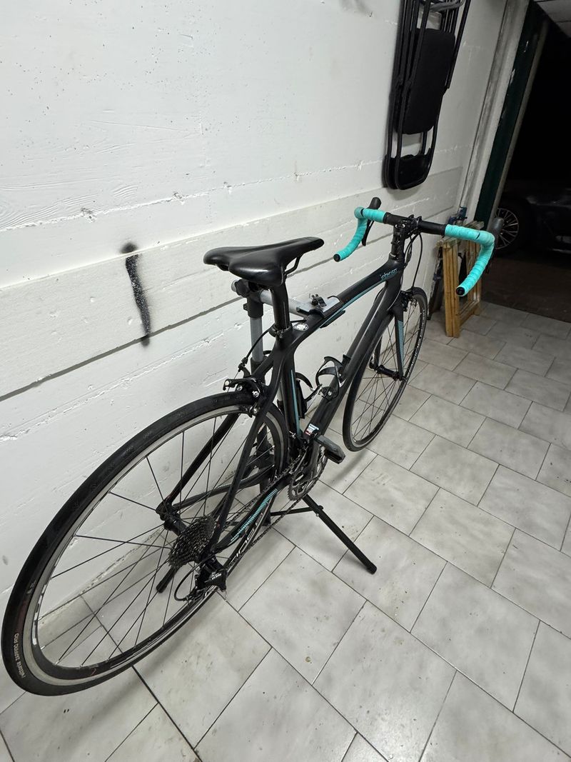 Used Bianchi Intenso 105 2016 2016 Road & Gravel