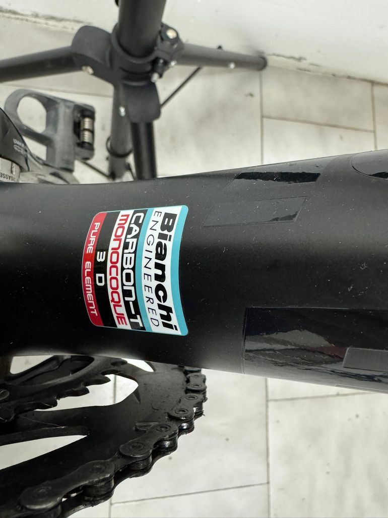 Bianchi Intenso 105 2016 2016 Road & Gravel usato, Nero — immagine 6 di 6