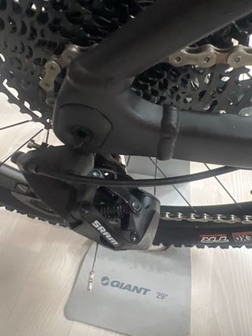 Used Liv Embolden 1 2022 2022 Mountainbike, Black, 29 — image 3 of 3