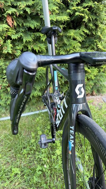 Gebrauchtes Scott Addict RC Ultimate 2023 2023 Road & Gravel, Blau — Bild 2 von 5