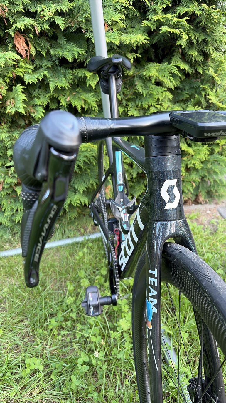 Gebrauchtes Scott Addict RC Ultimate 2023 2023 Road & Gravel, Blau — Bild 2 von 5