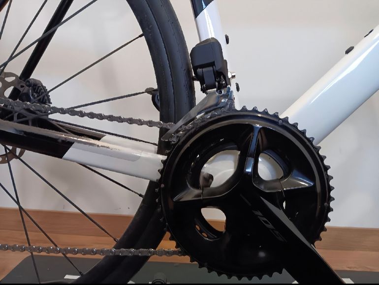 Brugt Canyon Ultimate CF SL 7 Di2 2024 2024 Road & Gravel — billede 3 af 5