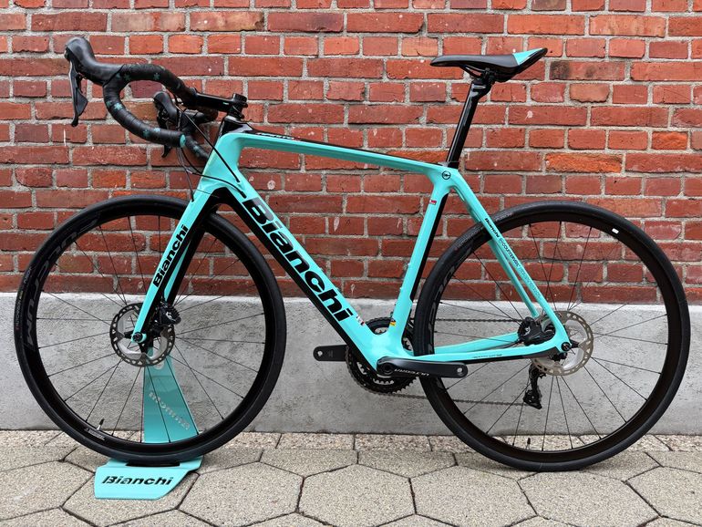 Used Bianchi Infinito CV Endurance Carbon/Shimano Ultegra/Fulcrum/Size 57 2021 Road & Gravel, Green — image 10 of 13