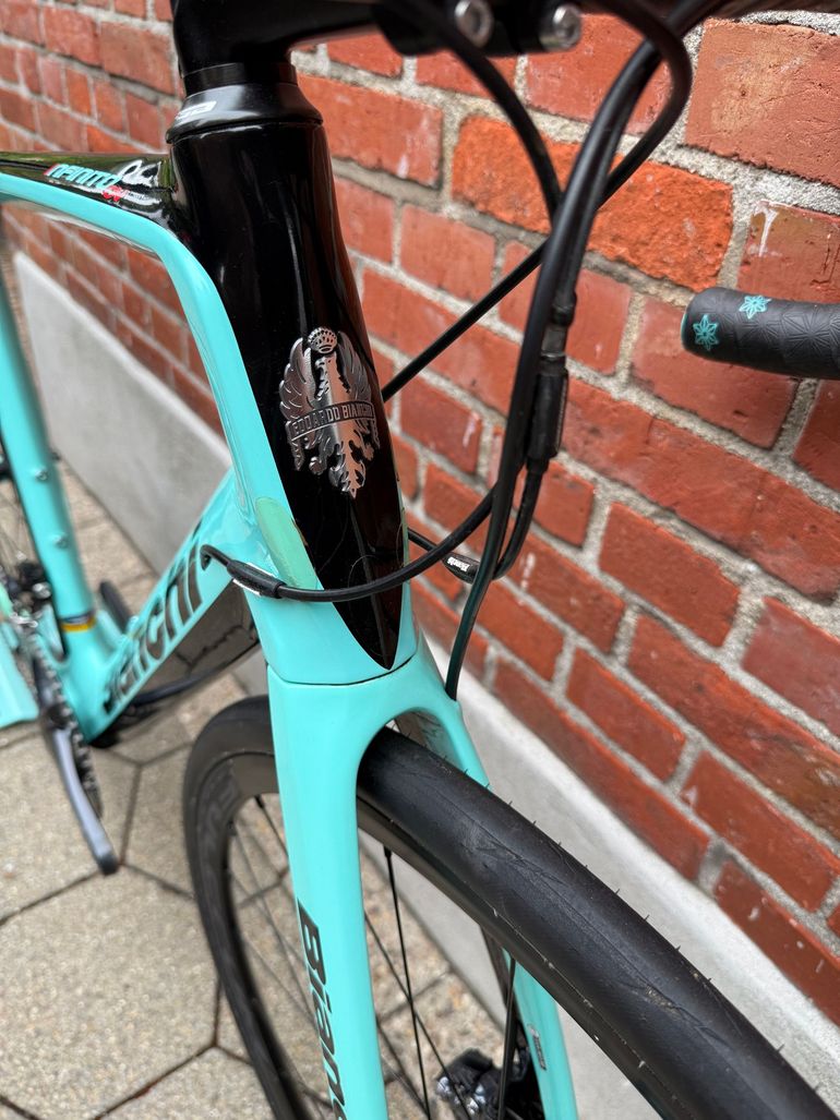 Used Bianchi Infinito CV Endurance Carbon/Shimano Ultegra/Fulcrum/Size 57 2021 Road & Gravel, Green — image 6 of 13