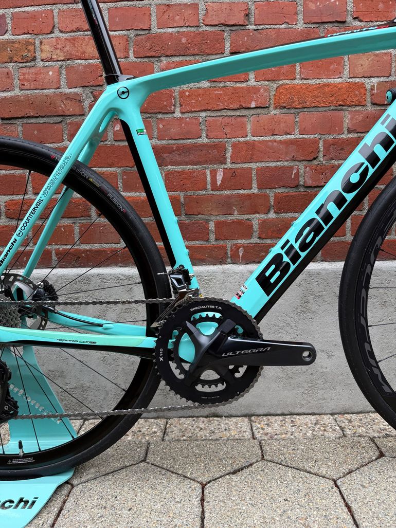 Used Bianchi Infinito CV Endurance Carbon/Shimano Ultegra/Fulcrum/Size 57 2021 Road & Gravel, Green — image 3 of 13