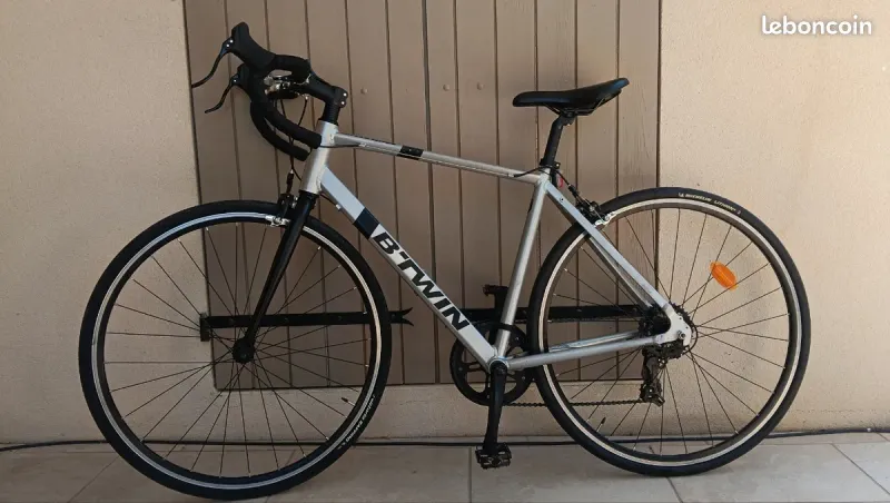 Used TRIBAN RC100 Road Bike 2020 2020 Road & Gravel