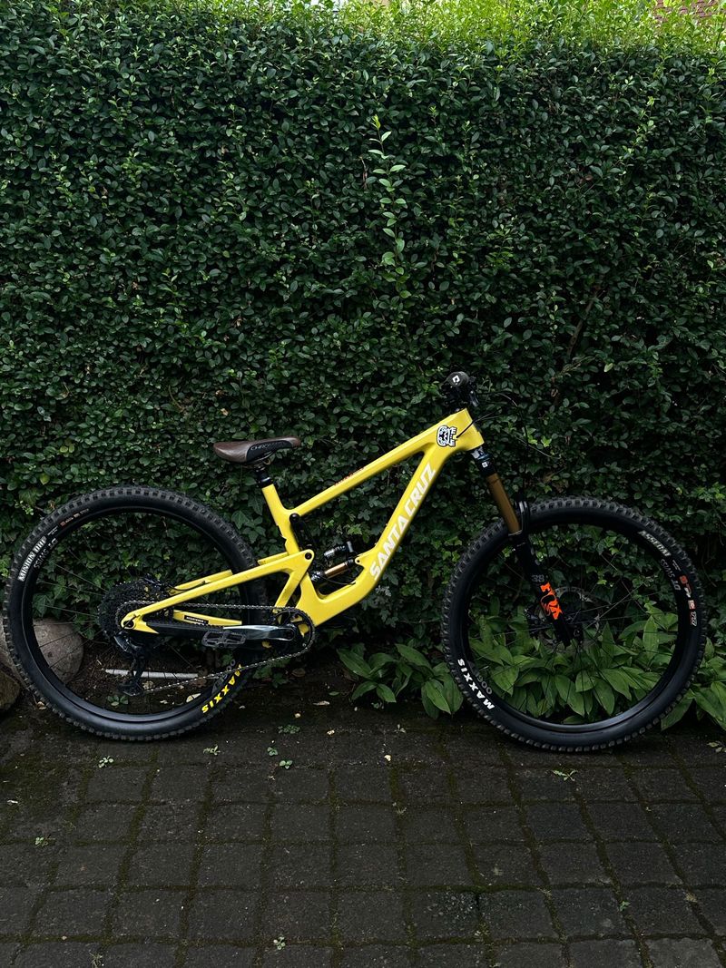 Used Santa Cruz MEGATOWER S / Carbon C 2023 2023 MTB