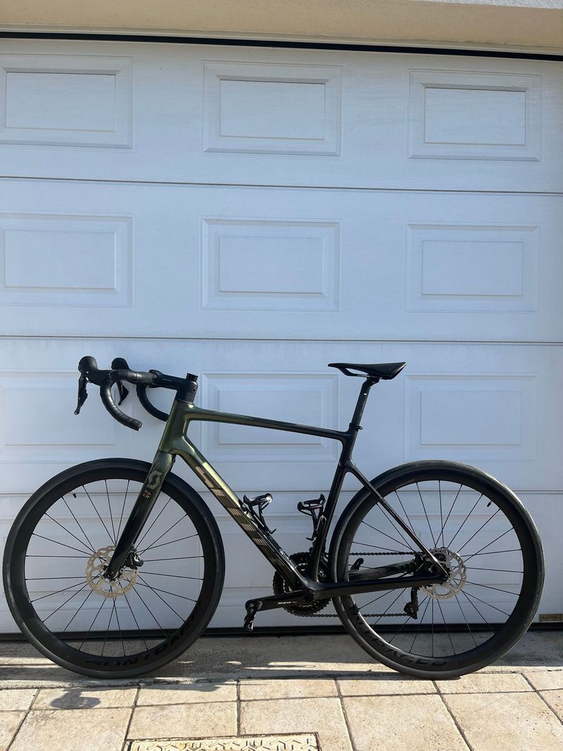 Used Scott Addict 30 2023 2023 Road & Gravel