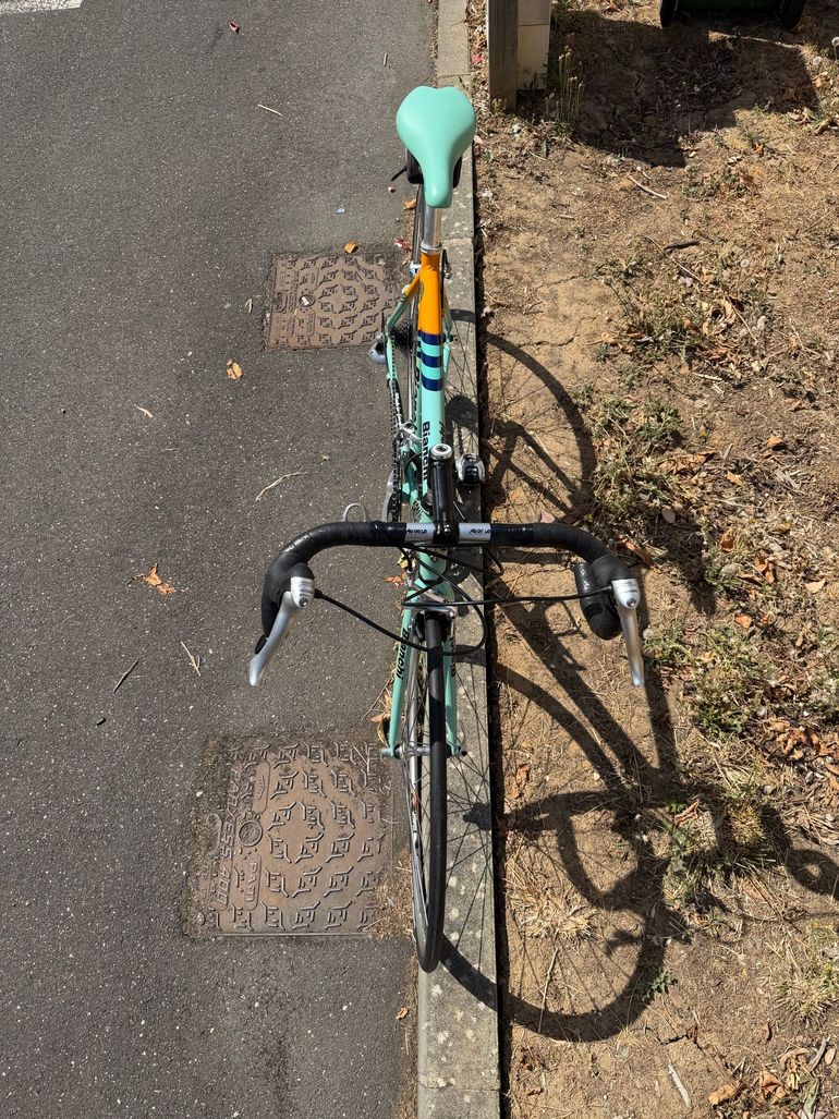 Używany Bianchi Custom Shimano Tiagra 2000 Road & Gravel — zdjęcie 2 z 3