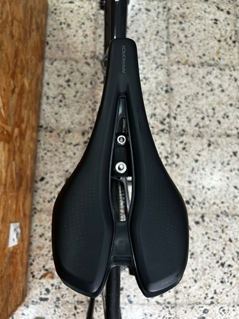 Giant TCR Advanced 2 2022 2022 Road & Gravel de segunda mano, Negro — imagen 9 de 14