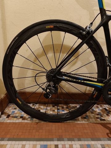 Used Giant TCR Advanced SL 2 2017 2017 Road & Gravel, Black — image 4 of 5