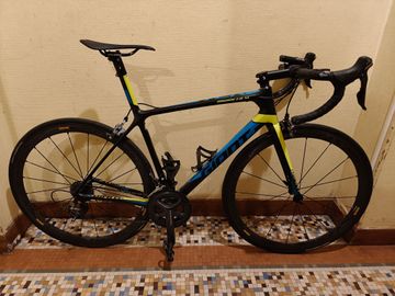 Used Giant TCR Advanced SL 2 2017 2017 Road & Gravel, Black — image 1 of 5