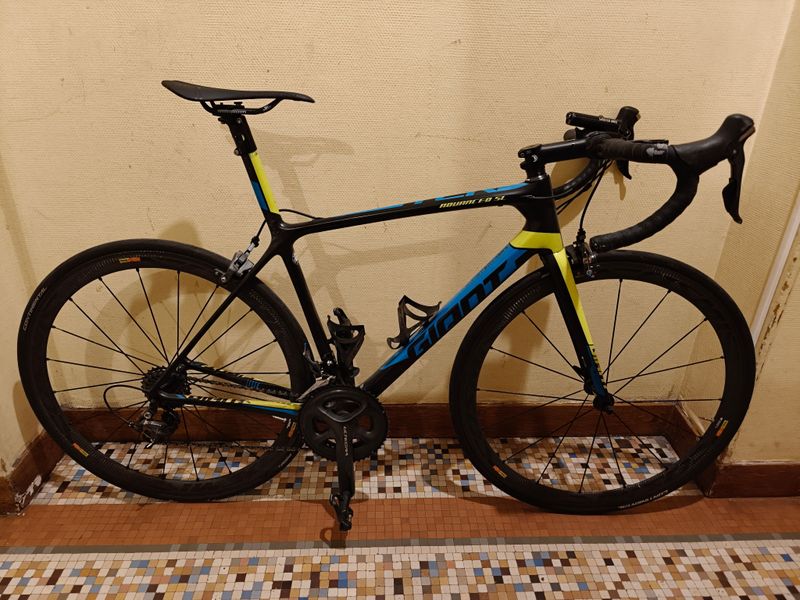 Used Giant TCR Advanced SL 2 2017 2017 Road & Gravel