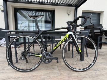Käytetty Giant TCR Advanced 1 2016 2016 Road & Gravel — kuva 1 / 6