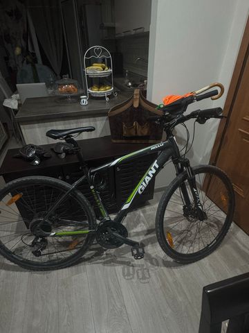 Used Giant Roam 2 2015 2015 Urban, Black — image 1 of 6