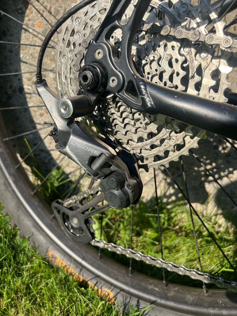 Used Kona Big Honzo 2024 2024 Mountainbike, Black, 27.5 — image 2 of 11