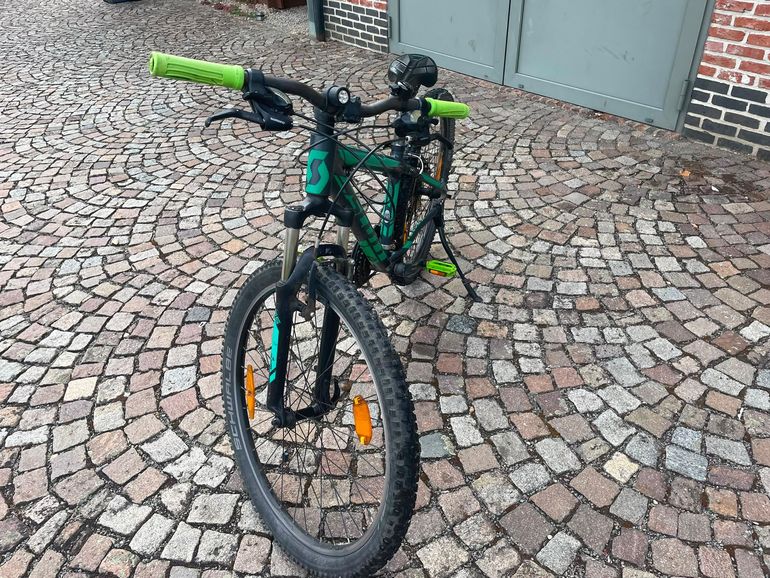 Used Scott Aspect 680 2017 Mountainbike, Green, 26 — image 2 of 7