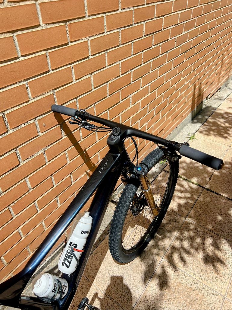 Used Scott Spark RC Comp 2022 2022 Mountainbike, Blue, 29 — image 4 of 6