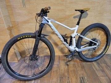 Scott Contessa Spark 910 2019 2019 Mountainbike usato, Bianco — immagine 2 di 5