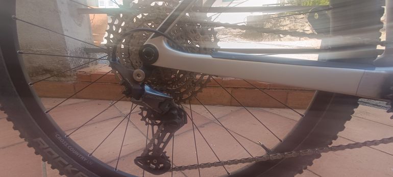 Canyon Exceed CF 5 2025 2025 Mountainbike de segunda mano, Gris claro — imagen 5 de 7