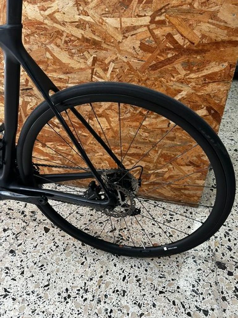 Käytetty Giant TCR Advanced 2 2022 2022 Road & Gravel — kuva 12 / 13