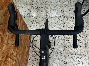 Käytetty Giant TCR Advanced 2 2022 2022 Road & Gravel — kuva 5 / 13