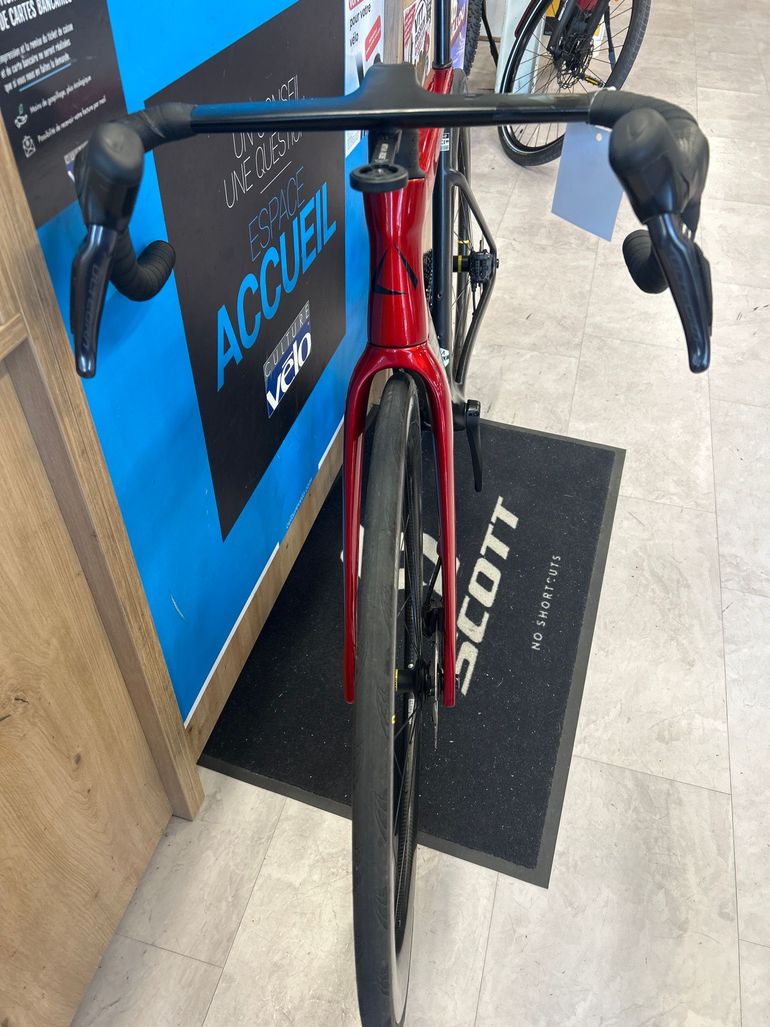 Käytetty Adris Custom Shimano Ultegra Di2 2025 Road & Gravel — kuva 5 / 5