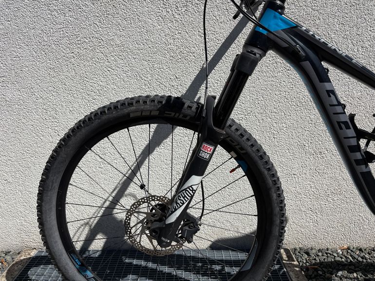 Giant Trance 27.5 3 2016 2016 Mountainbike usato, Nero — immagine 3 di 6