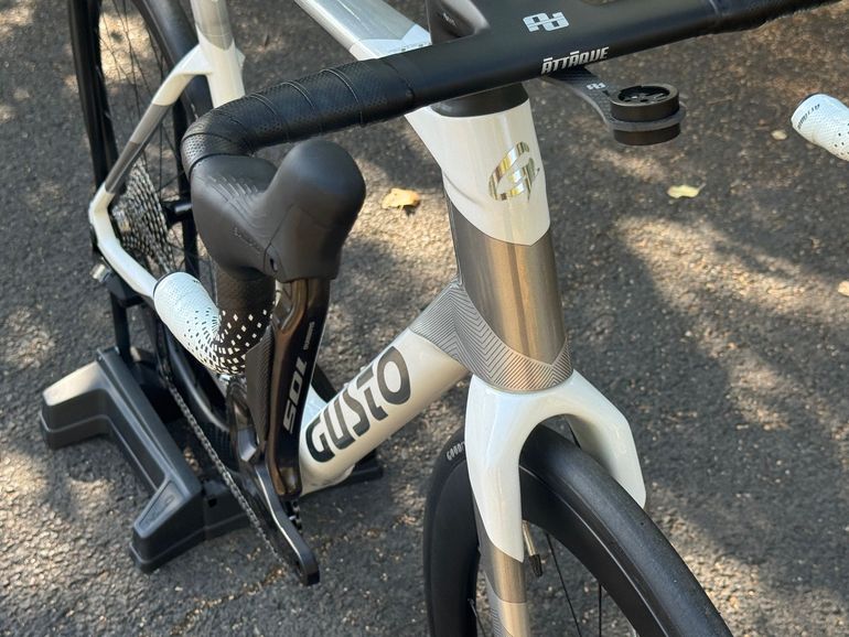 Käytetty Gusto Custom Shimano 105 Di2 2026 Road & Gravel — kuva 16 / 20