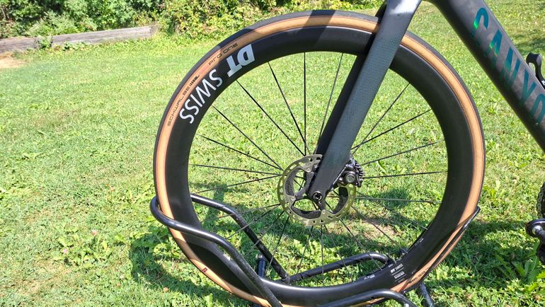 Canyon Endurace CFR Di2 2024 2024 Road & Gravel usato, Nero — immagine 4 di 9