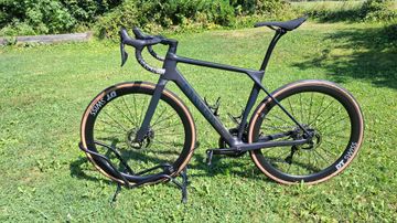 Canyon Endurace CFR Di2 2024 2024 Road & Gravel usato, Nero — immagine 2 di 9
